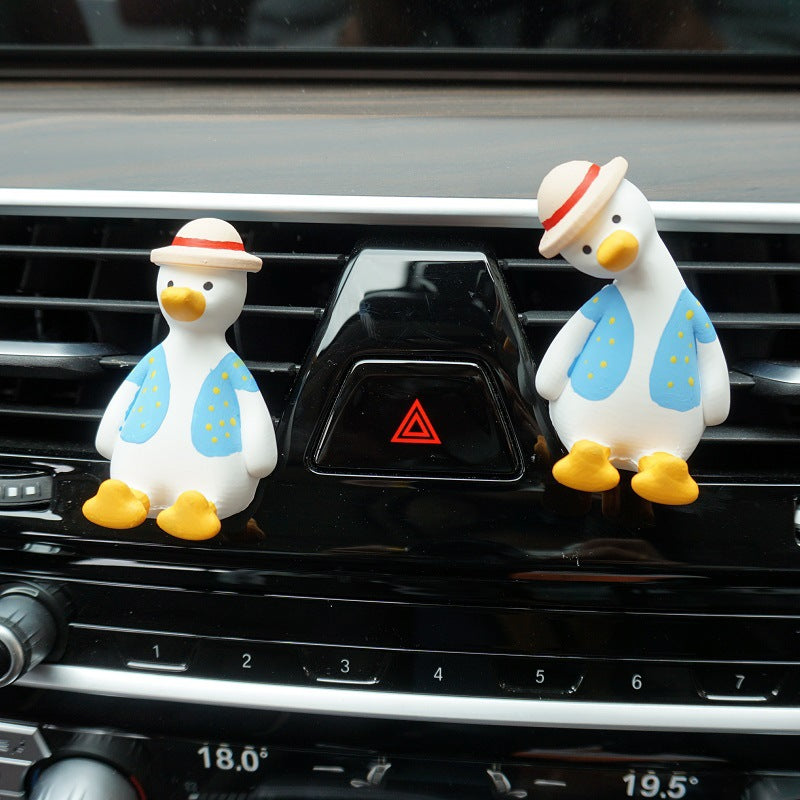 Car car aromatherapy cartoon refueling duck out of the wind, aromatherapy car, decorative creative ornament decoration - KTStechnixx